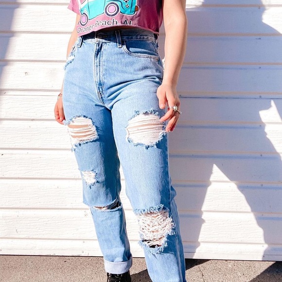 512 Levi’s Vinatge Distressed Tapered Jeans - Picture 1 of 5